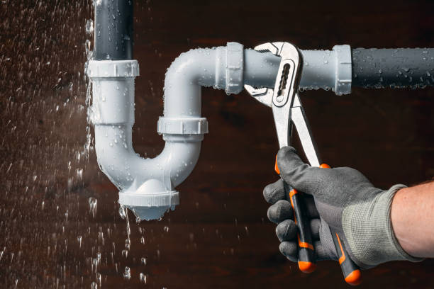 Professional Emergency Plumber technician working in Marietta, NY